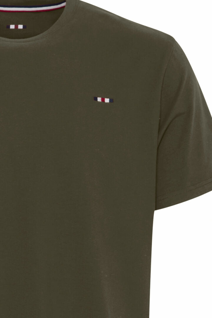 FQTom SS basic tee w logo