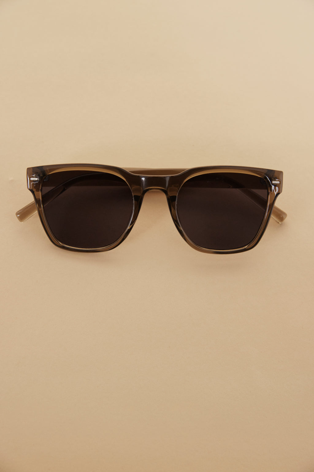 BHEVERLY sunglasses