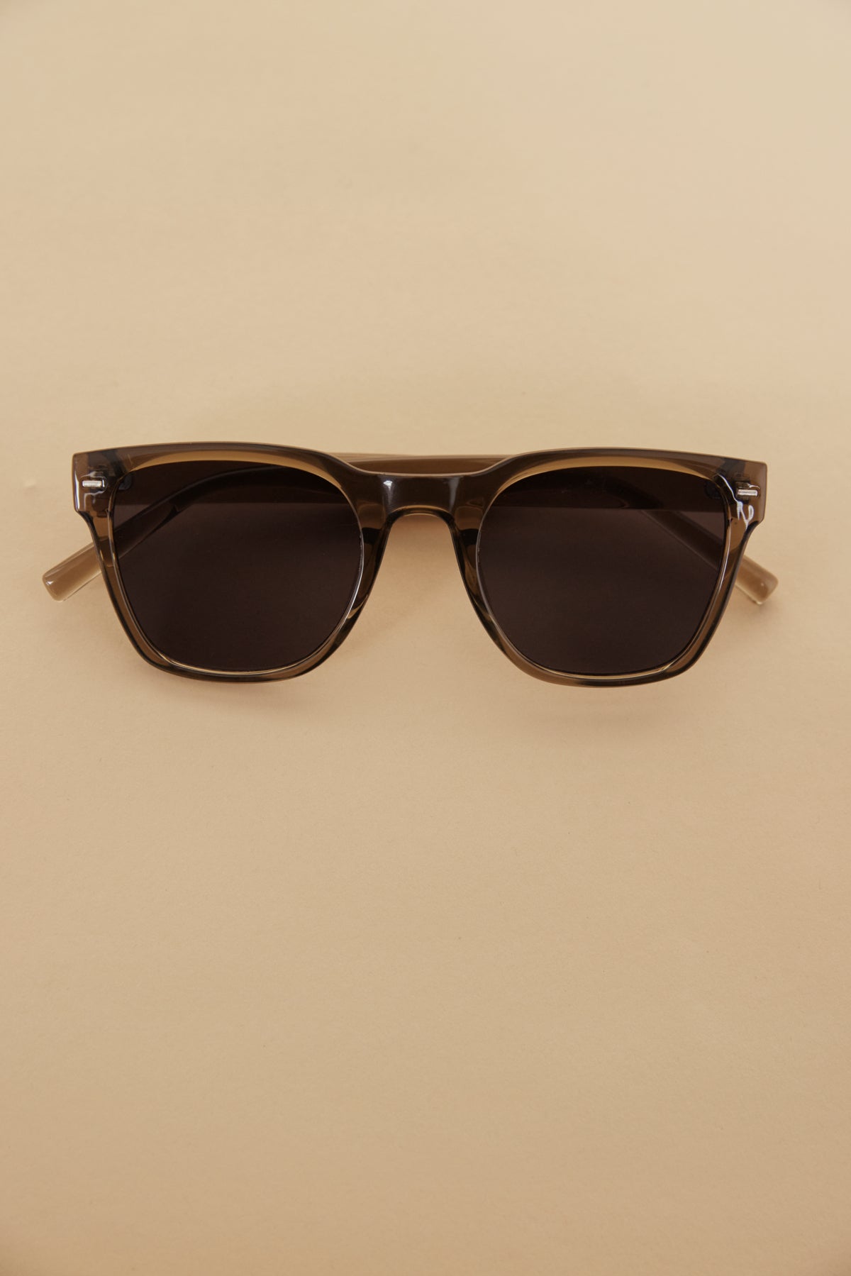 BHEVERLY sunglasses