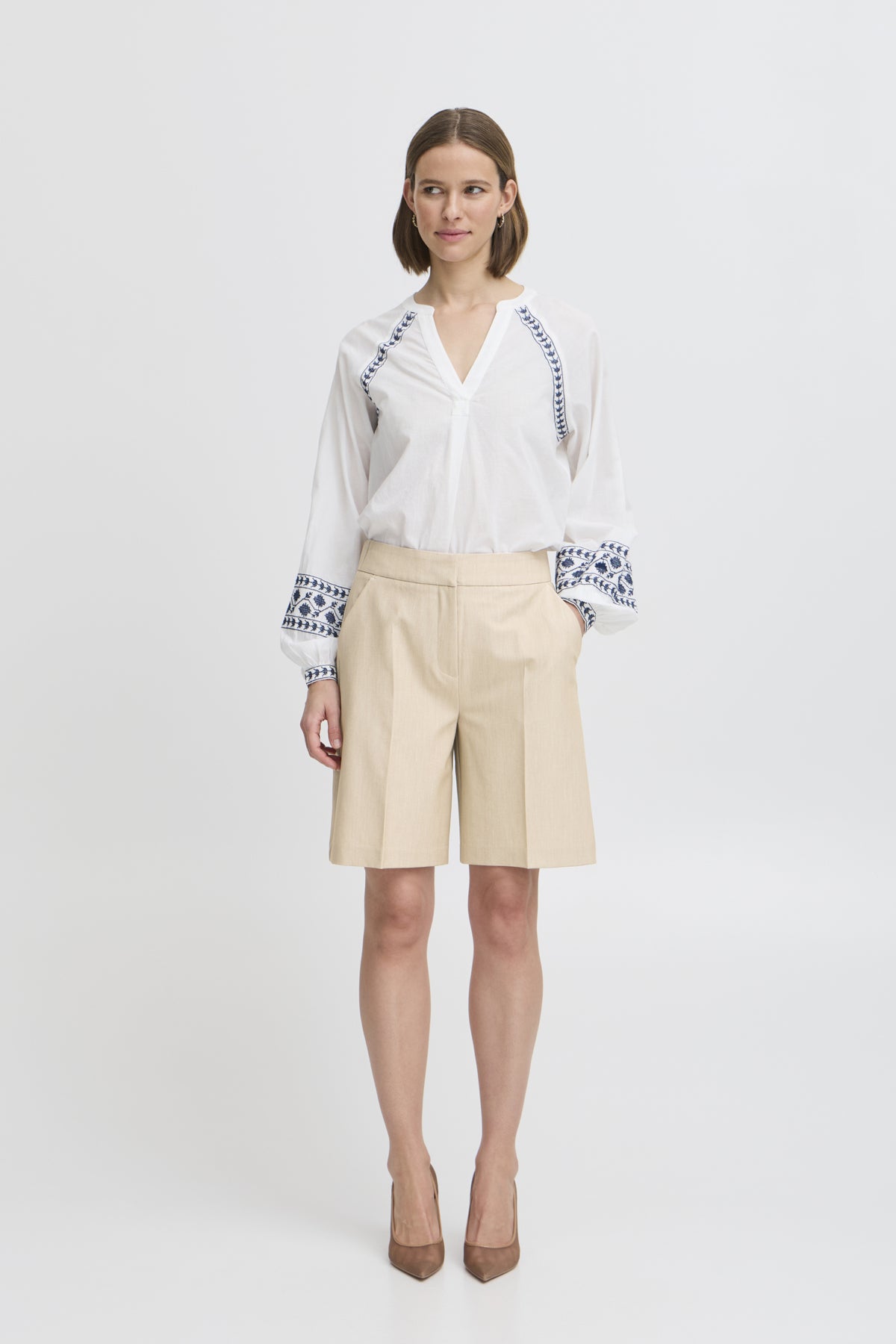 BYDANTA SHORTS 4 -