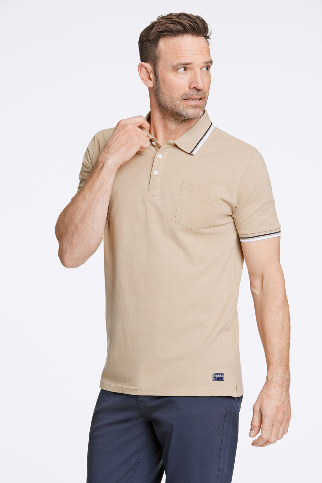 Pique polo shirt w. contrast