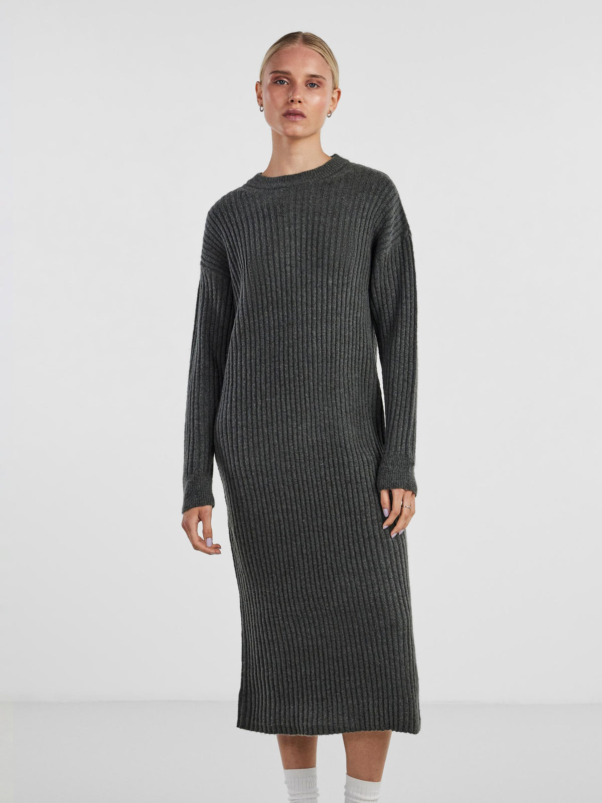 PCSALLA LS O-NECK KNIT MIDI DRESS D2D