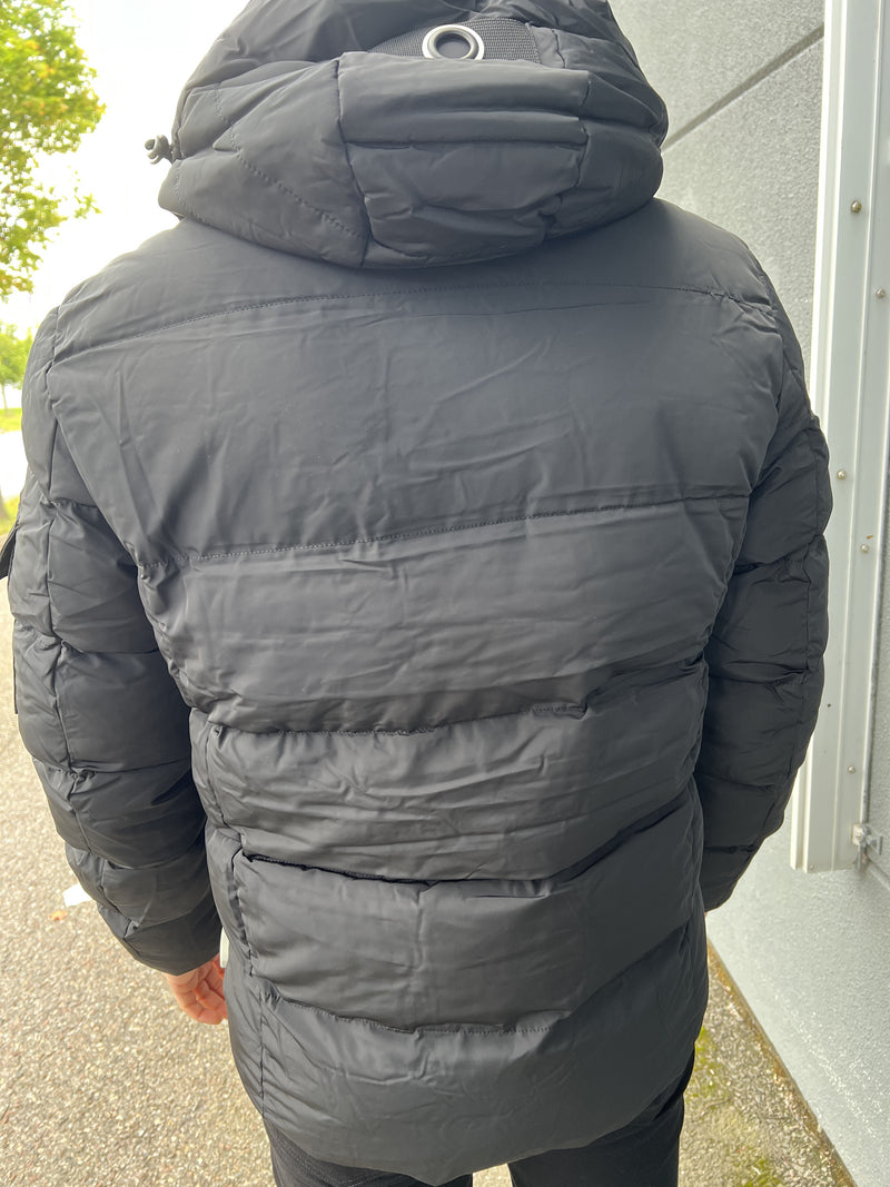 TOM JACKET