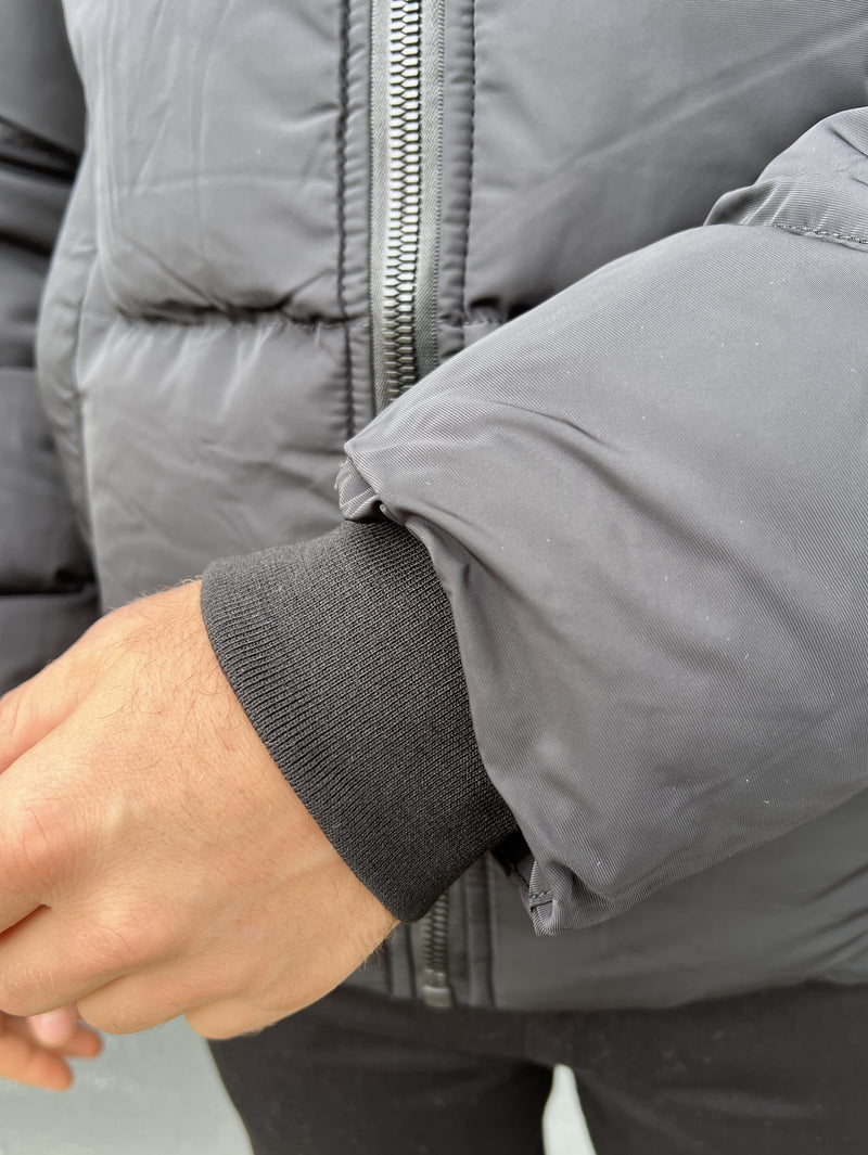 TOM JACKET